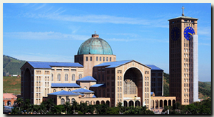 Foto do Santuário Nacional de Nossa Senhora Aparecida, em Aparecida