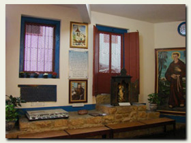 Foto dentro da Casa de Frei Galvão